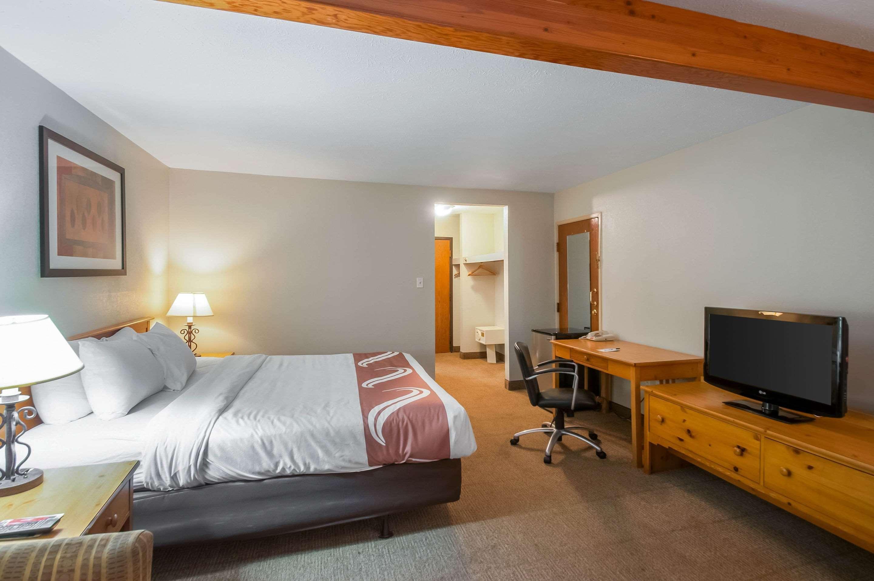 Quality Inn Солсбъри Екстериор снимка